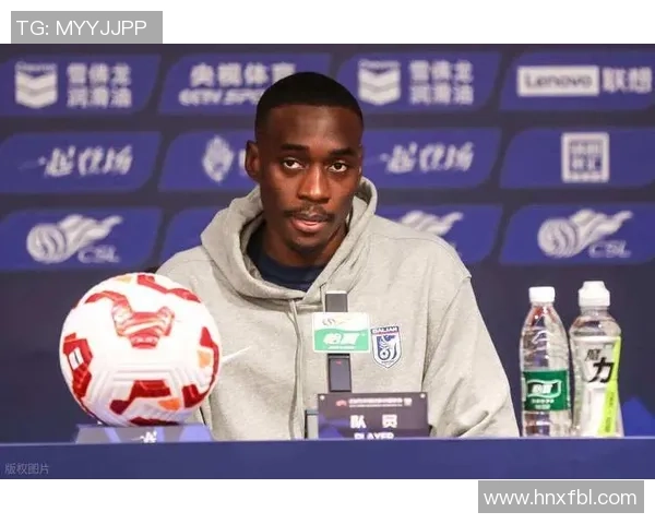 足坛巨星亲自发声宣布重要决定引发全球球迷热议关注